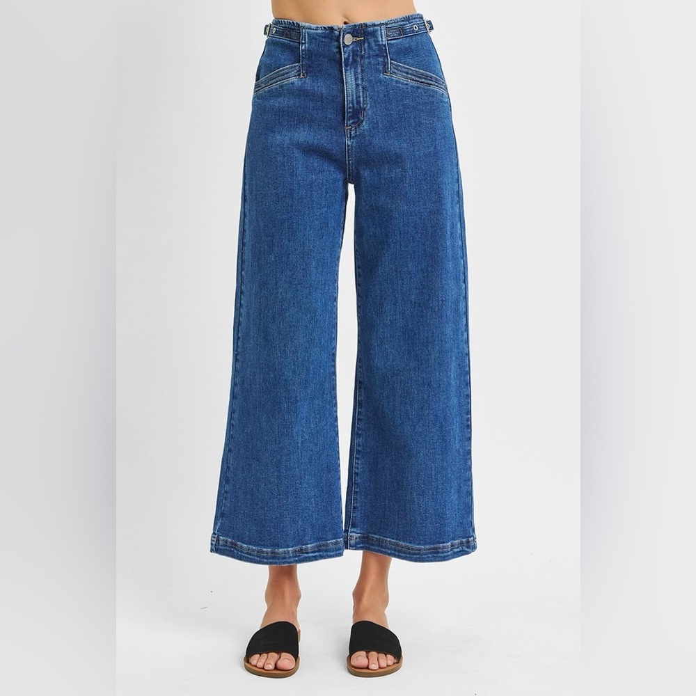 High-Rise Wide-Leg Denim Jeans in Medium Blue